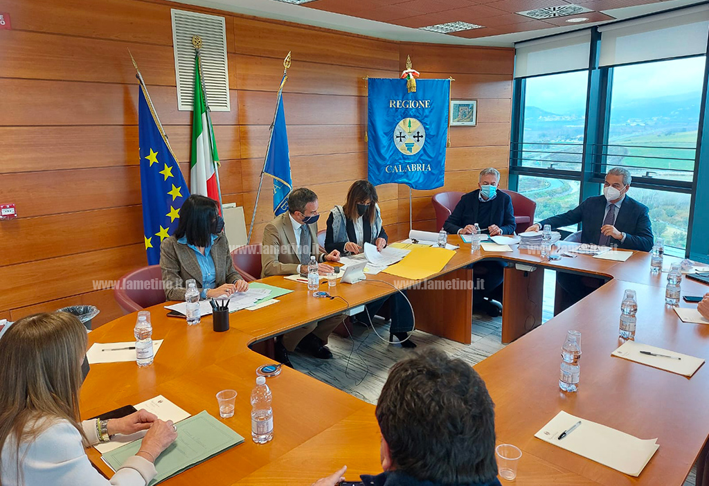 “Solidali con chi scappa dalla guerra”, la Giunta regionale approva due delibere per accoglienza dei rifugiati ucraini