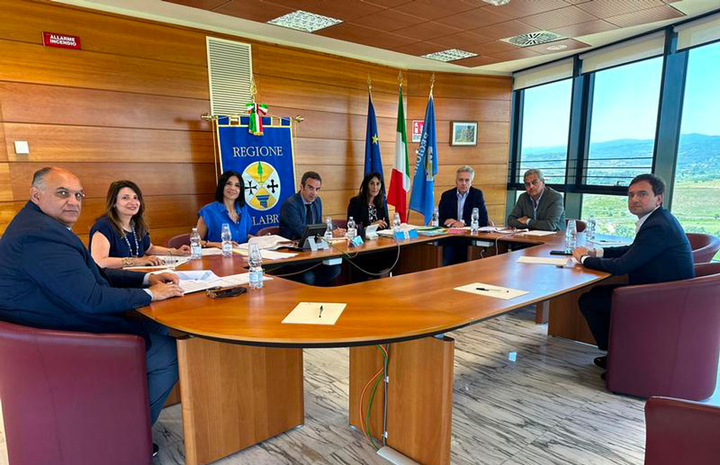 Ok da Giunta regionale a 129 milioni per Cis Volare e riprogrammati altri 100 per infrastrutture e trasporti