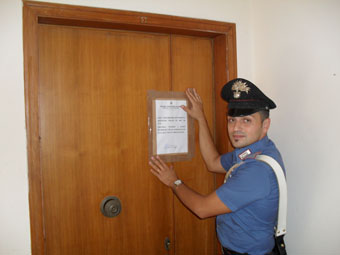 Gizzeria marina, bliz dei Carabinieri in una casa d’appuntamenti. 