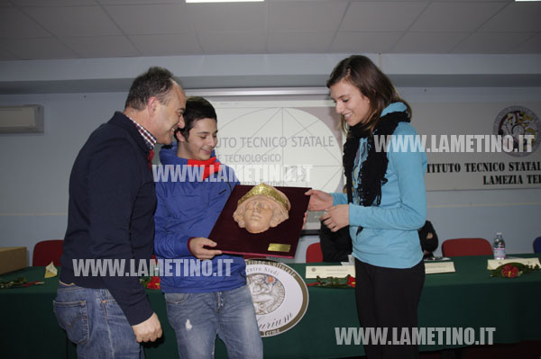 Lamezia: Gratteri incontra studenti all'Itg e spiega perchè non conviene essere 'ndranghetista