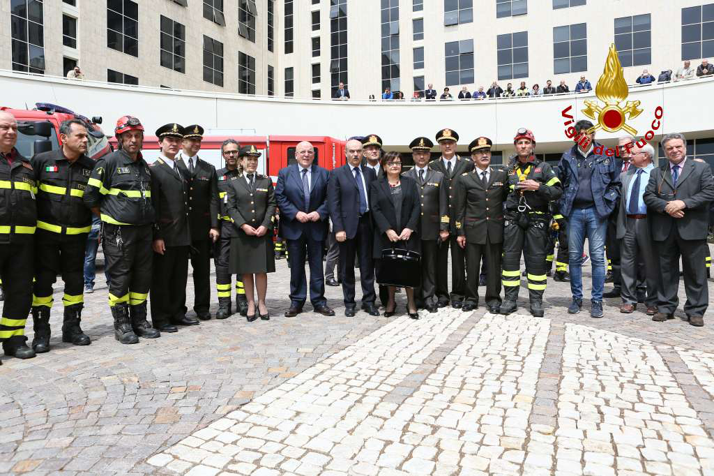 gruppo-vigili.jpg