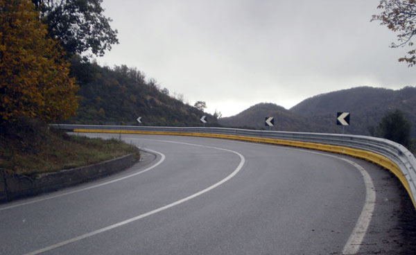Calabria: Provincia Catanzaro installa speciali guard-rail su Sp 26