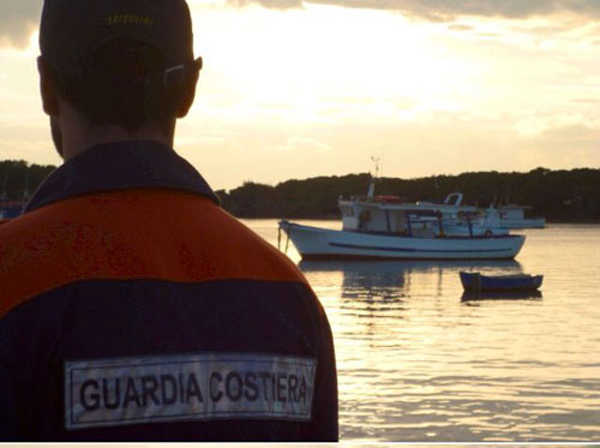 Calabria: Getta rete da pesca abusivamente, sorpreso e sanzionato diportista