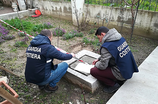 Sversava liquami in un torrente, sequestrata struttura alberghiera a Corigliano Calabro