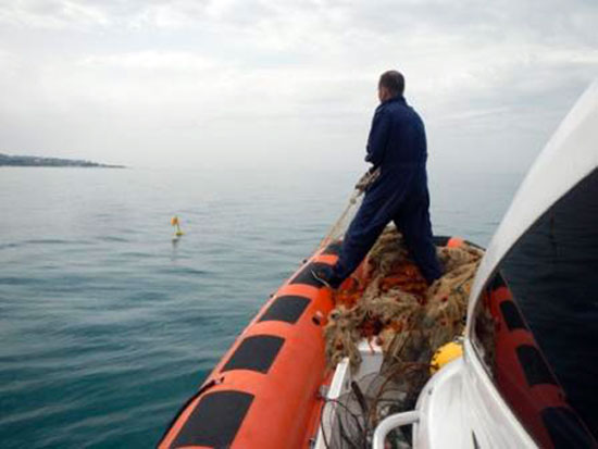 Calabria: Guardia Costiera Vibo sequestra reti da pesca illegali e 20 kg di bianchetto