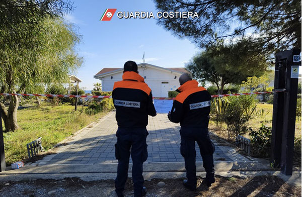 Occupazione abusiva di suolo demaniale marittimo, 36 denunce nel Cosentino