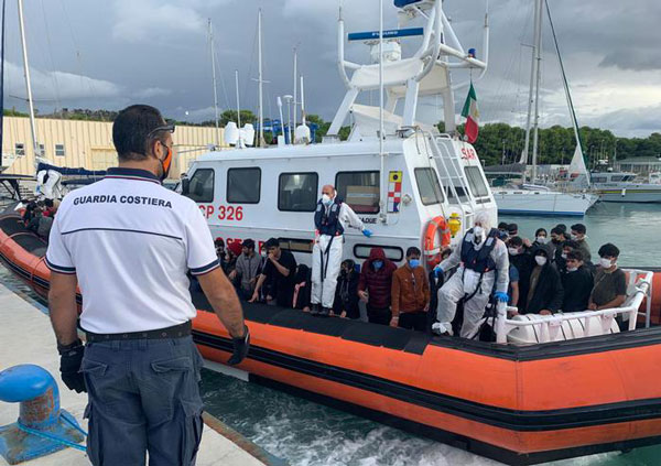 Migranti, in 202 arrivati in Calabria: sono in prevalenza afghani 