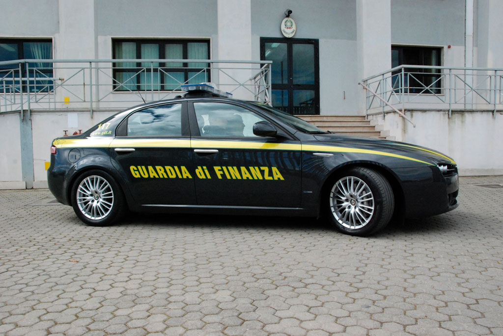 guardia-di-finanza-a-Crotone.jpg