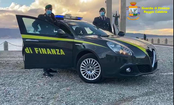 Operazione "Aquarius": bancarotta e riciclaggio nel Reggino, sequestrati oltre 2milioni ad ex amministratore struttura termale