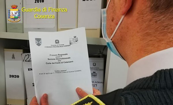 Gestione centri di accoglienza migranti in Calabria: contestati danni erariali per oltre 5 milioni di euro