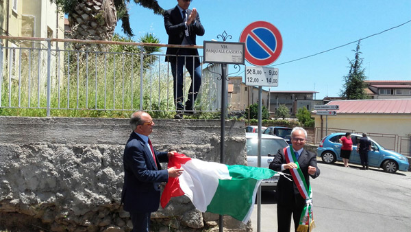 A San Costantino Calabro scuola e strada intitolate a ex sindaco Pasquale Caserta