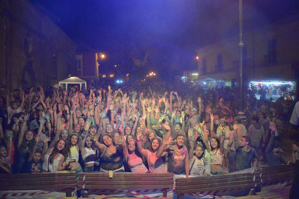 Il 3 agosto a Cortale II edizione “Holi Colours fest”