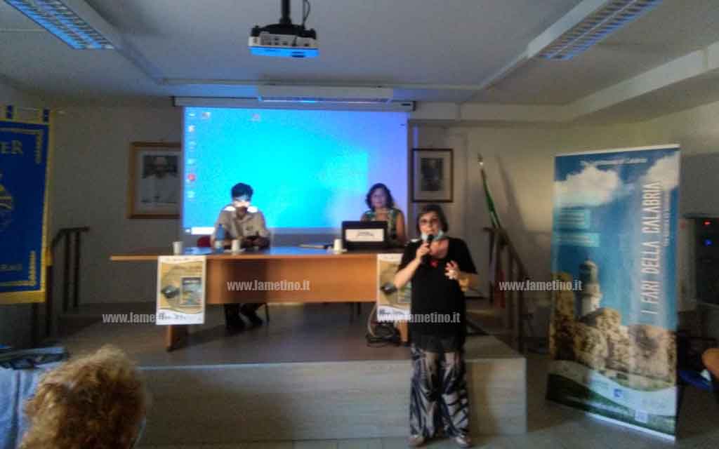 Lamezia, viaggio tra "I Fari della Calabria" nel volume di Ivan Comi presentato all’Uniter