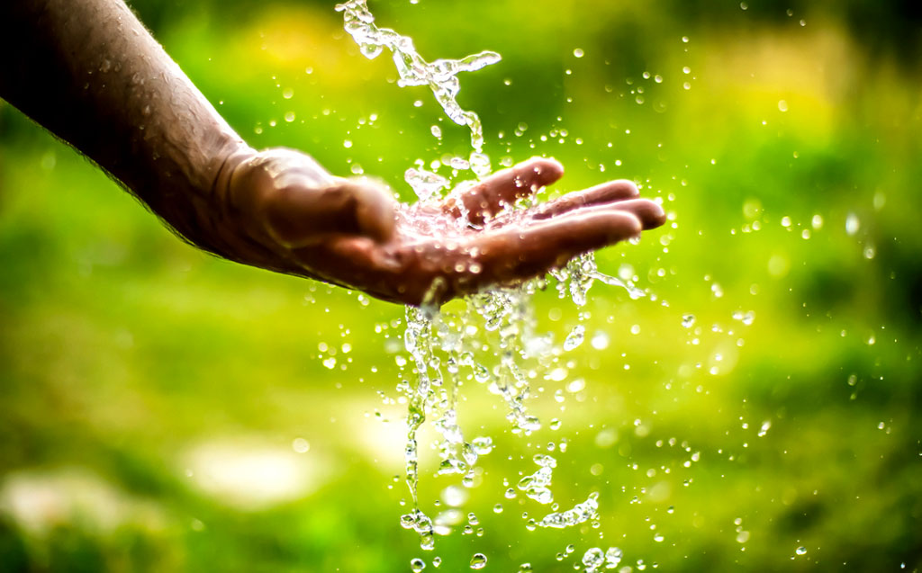 Lamezia, "L’Acqua, un bene prezioso e da difendere": il 4 aprile incontro all’Auditorium della scuola Pitagora
