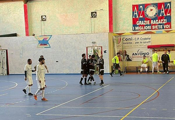 Calcio a 5, l’Icierre Lamezia centra la decima vittoria di fila 