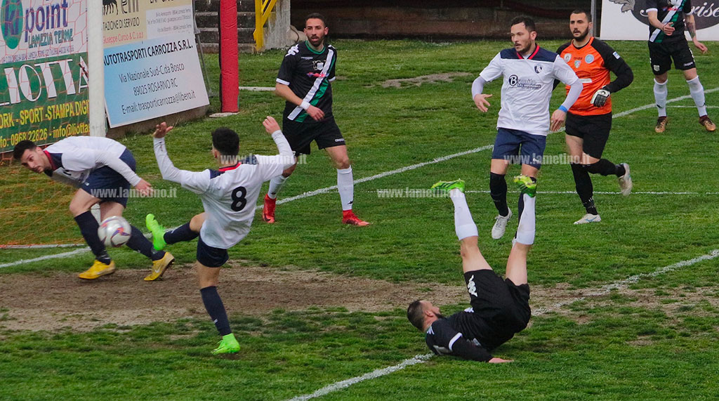 Quarta vittoria consecutiva per la Vigor Lamezia Calcio 1919