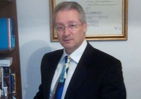 Lamezia, plauso della consigliera Caruso al dottor Pullia per riconoscimento internazionale