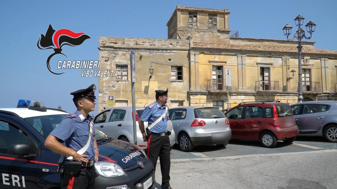 Controlli a due esercizi commerciali a Pizzo, sanzioni e sequestri di prodotti alimentari 