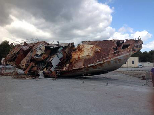Calabria: Demolite a Roccella imbarcazioni per sbarco immigrati