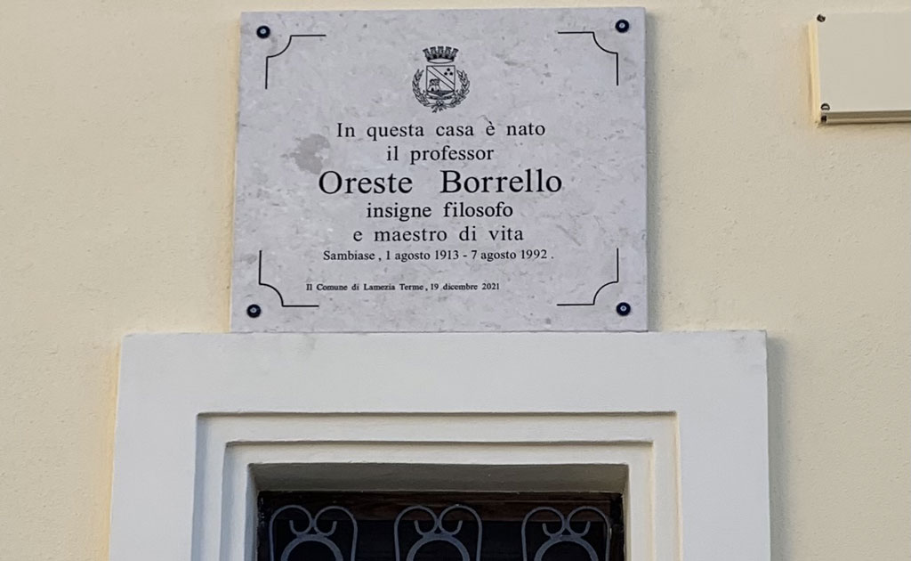Lamezia, inaugurata targa commemorativa a ricordo del filosofo Oreste Borrello