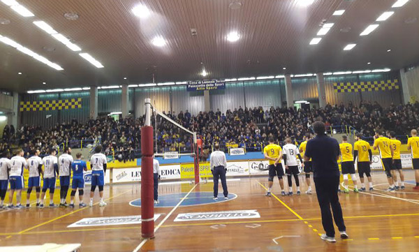 Alla Raffaele Lamezia il derby al PalaSparti contro la Conad Volley