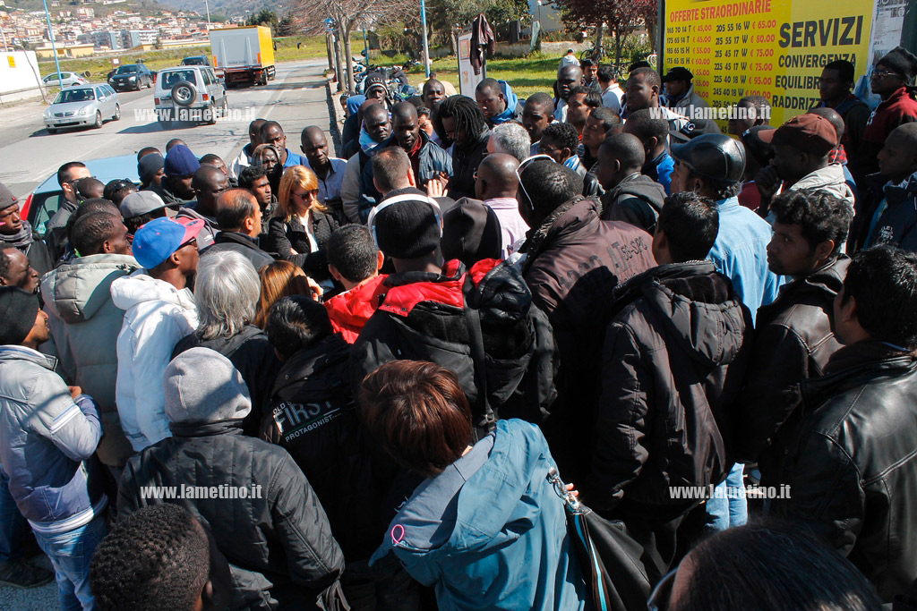immigrati-borelli-07042015.jpg