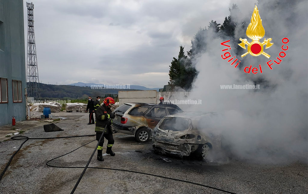 in-fiamme-auto.jpg