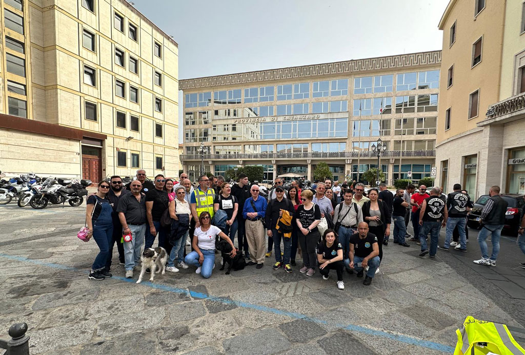 "In Moto Senza Vista" a Catanzaro, presenti anche i Bikers Solitari di Lamezia