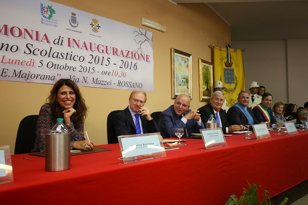 Oliverio inaugura anno scolastico a Rossano