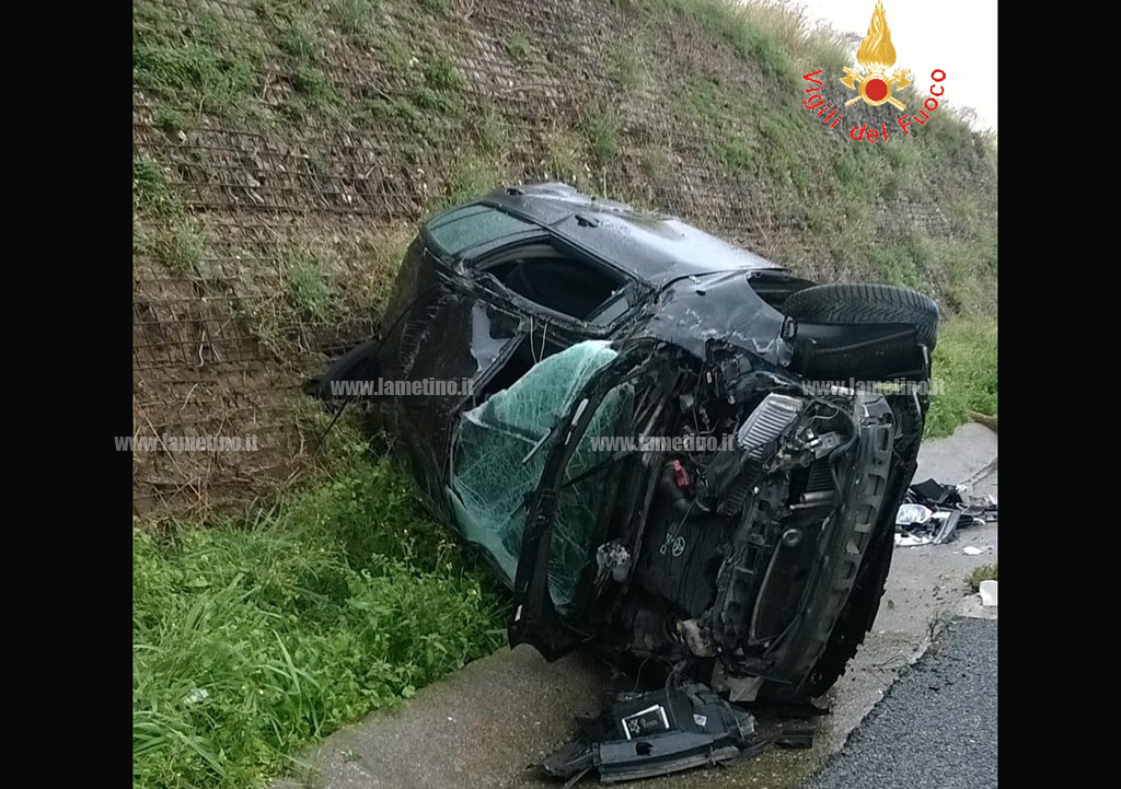 Doppio incidente su A2 a Caposuvero, tre feriti