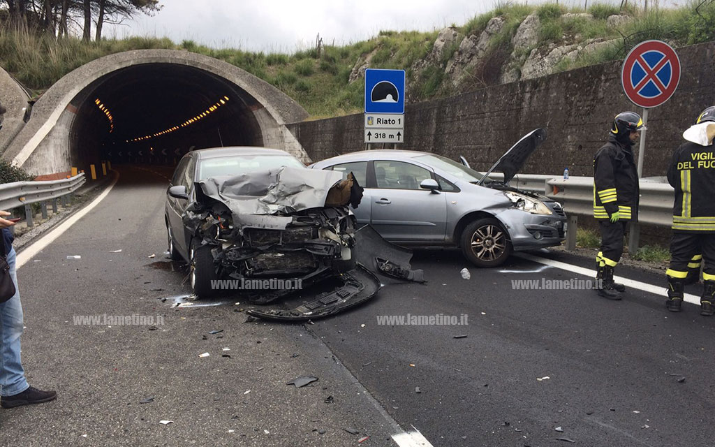 Incidente su ss 280, 69enne muore sul colpo