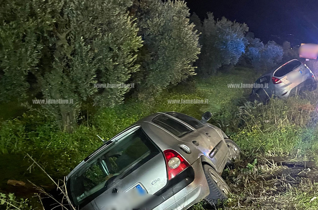 Lamezia, incidente tra due auto a Savutano: feriti