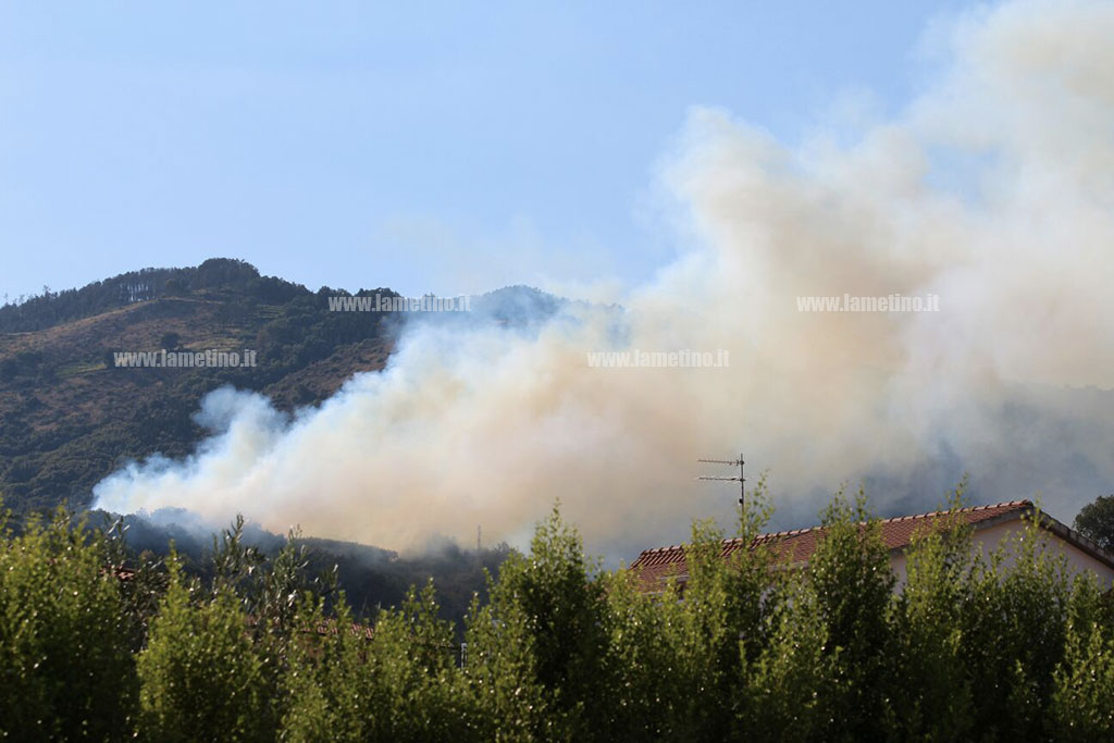 Lamezia: incendio a Caronte, intervengono vigili del fuoco
