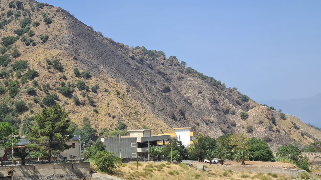 Emergenza incendi a Reggio Calabria, sindaco: "Chiederemo lo stato di calamità"