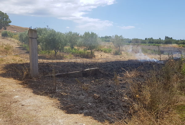 Sorpresi con accendino per appiccare fuoco, arrestati due piromani nel crotonese -VIDEO