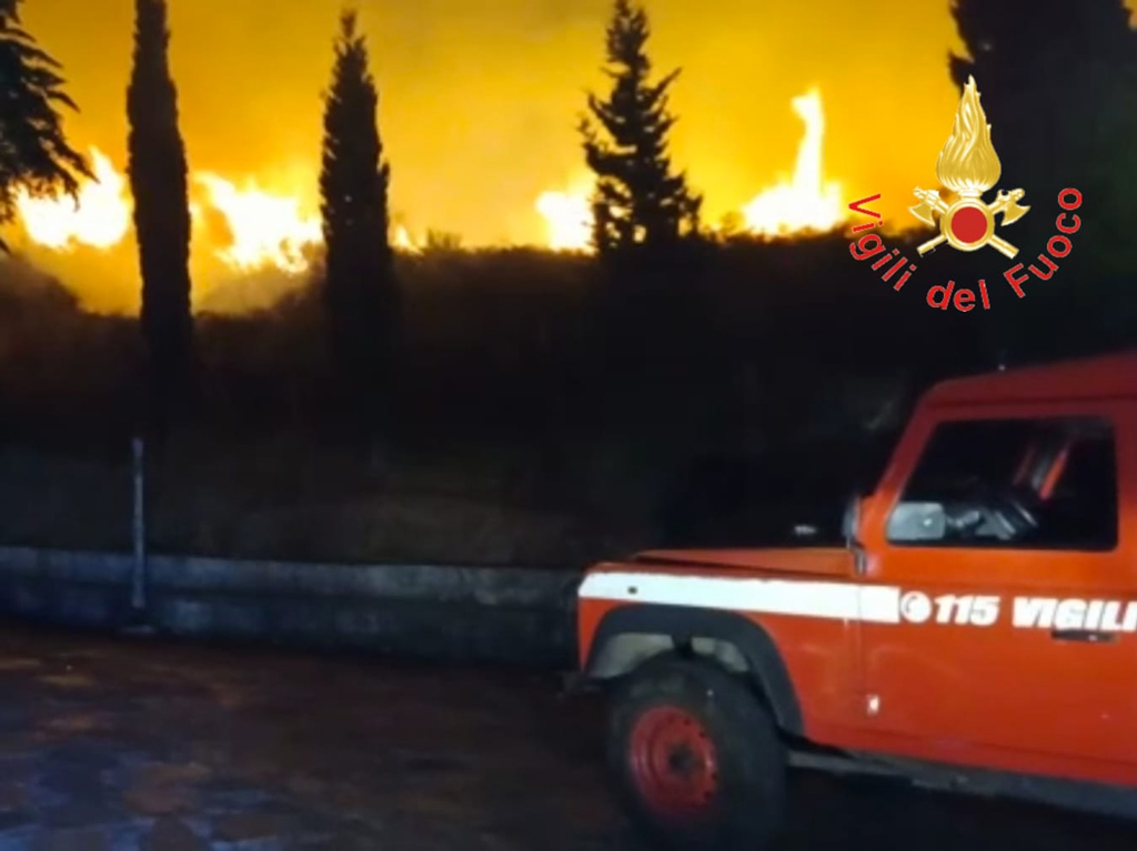 Cgil su incendi in Calabria: "È emergenza ma Giunta fa campagna elettorale"