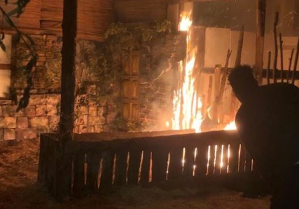 Incendiata storica struttura presepe vivente a Cassano allo Ionio