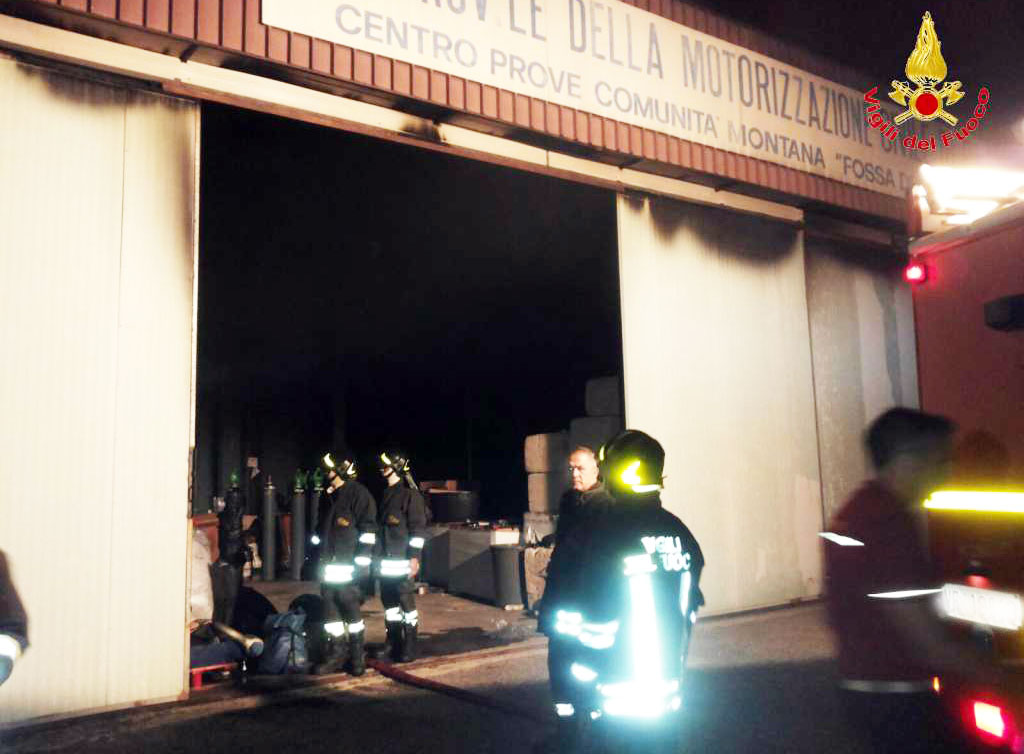 incendio-2-capannone.jpg