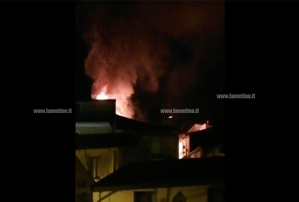 Lamezia, trasferita al centro ustioni di Brindisi la bimba di 10 anni ferita nell'incendio della casa a Cafaldo