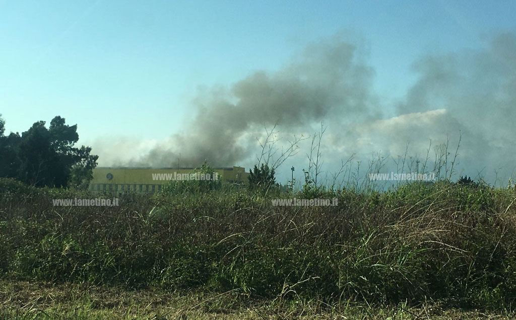 incendio-capannone-ex-sir-2.jpg