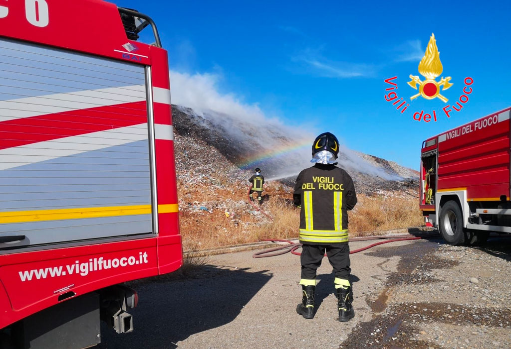 incendio-castrovillari_ce131.jpg