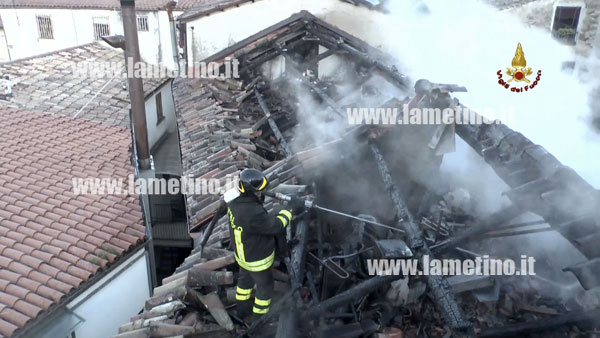incendio-cosenza-7.jpg