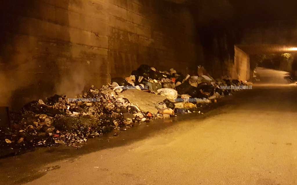 incendio-loc-richetti-rifiuti.jpg