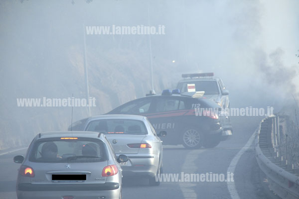 Lamezia: Nuovo incendio in contrada Magolà. Disagi alla circolazione