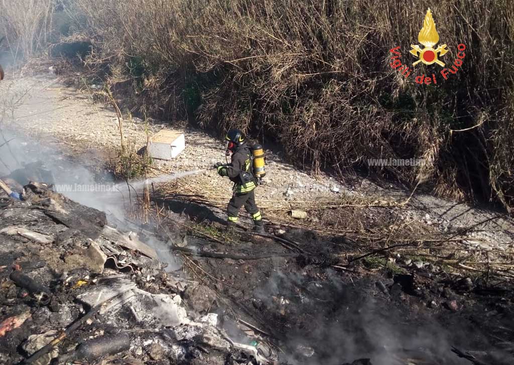 incendio-rotoli-6032019.jpg