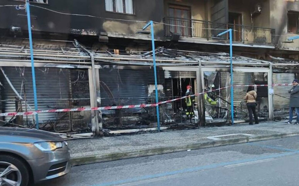 Incendio distrugge negozio nel Cosentino, ipotesi dolo 
