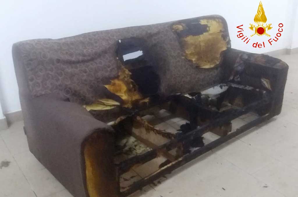 Fiamme in appartamento a Soverato, ferita donna