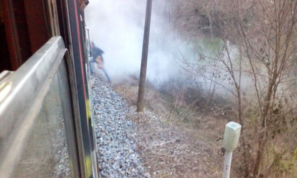 incendio-vagone-treno-soveria-catanzaro.jpg