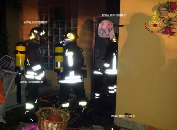 incendio-villa-vigili-fuoco-catanzaro.jpg