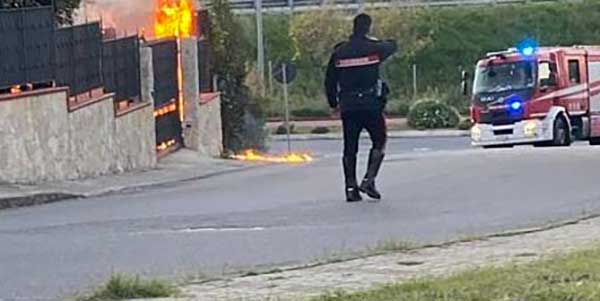incendio-villetta6277109e70e2_d9fa1.jpg